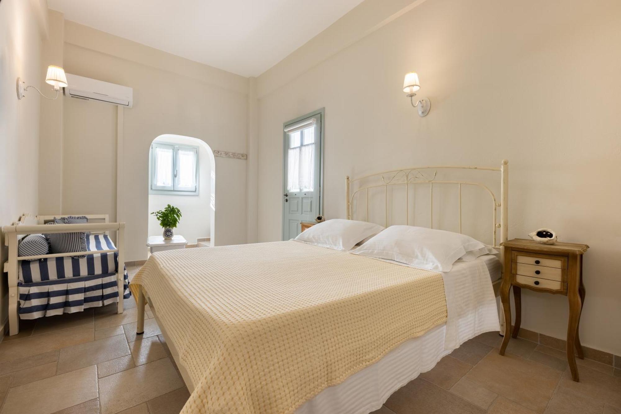 Monachofolitses Bed and Breakfast Κίμωλος Εξωτερικό φωτογραφία